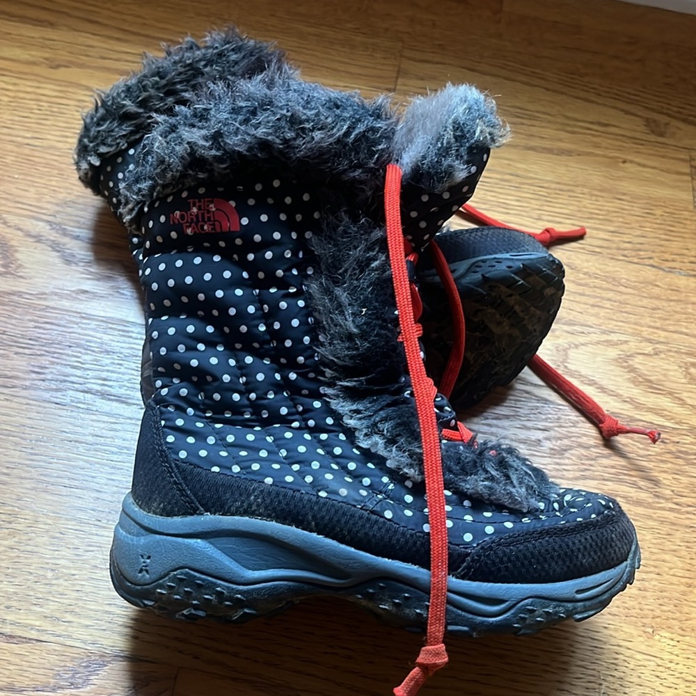 North Face polkadot girls boots - Picture 3 of 6